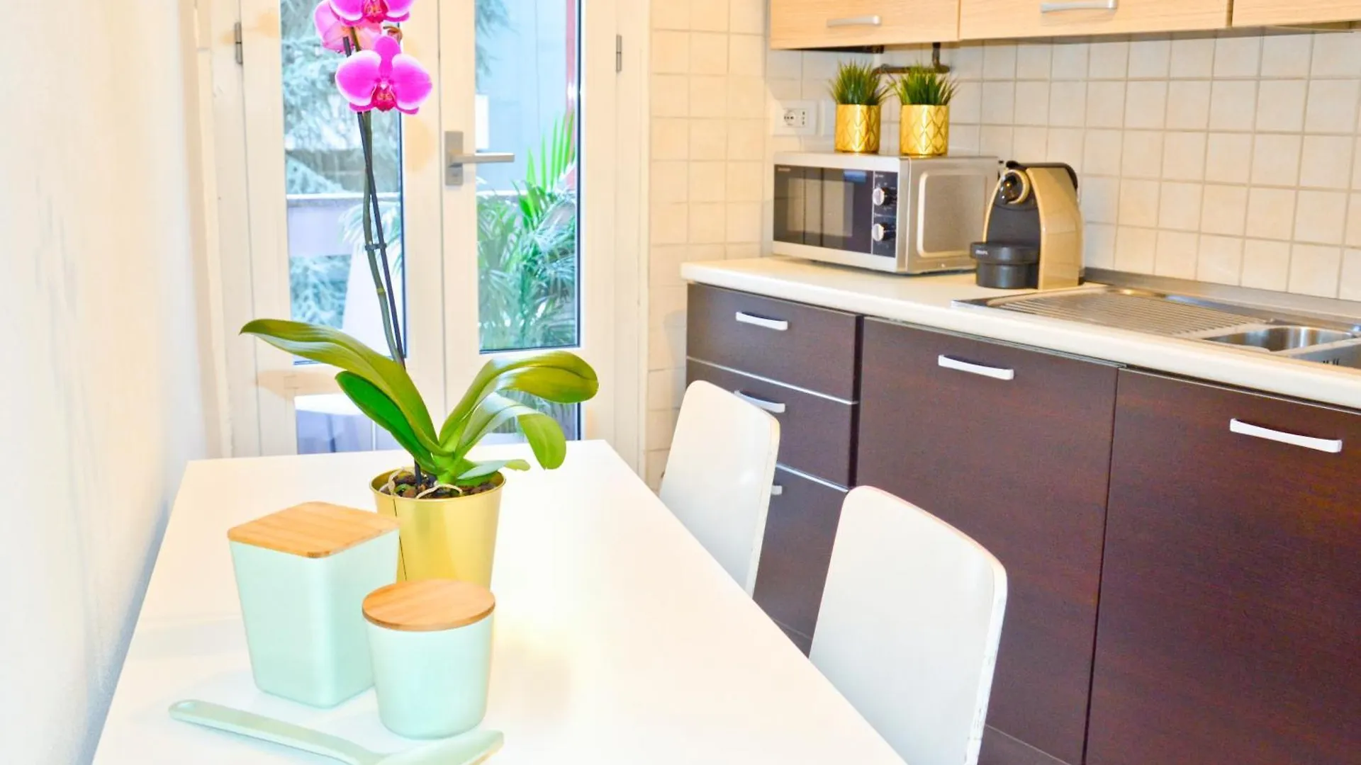 Gioia Luxury Apartment - 3 Camere Da Letto Milan 0*,  Italy
